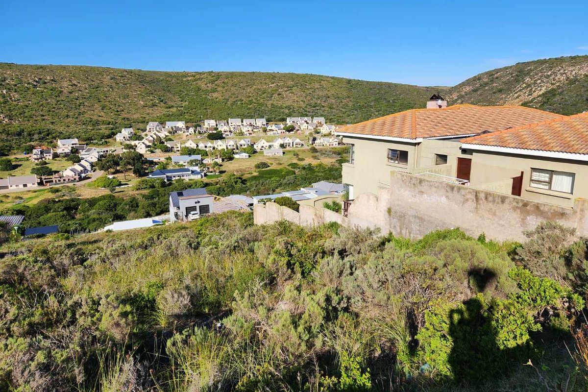 **Vacant Stand for Sale in Island View with a Spectacular View!** - Photo 3