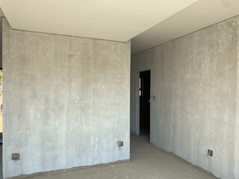 Modern 4-Bedroom Family Home - Photo 9