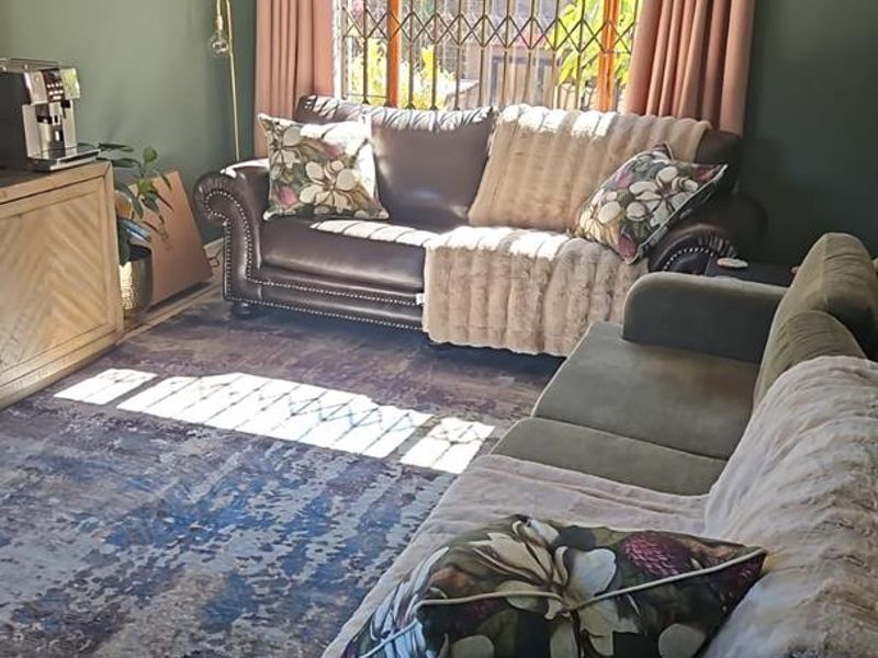 A VISION OF THE PERFECT HOME; SECURE,SUSTAINABLE AND STUNNING - Photo 2