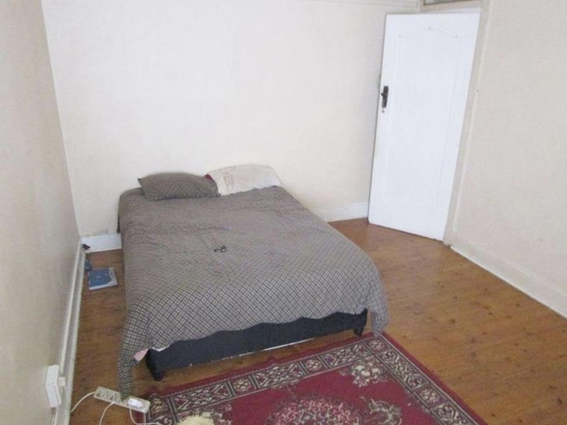 4 Bedroom House For Sale in Bezuidenhout Valley! - Photo 3