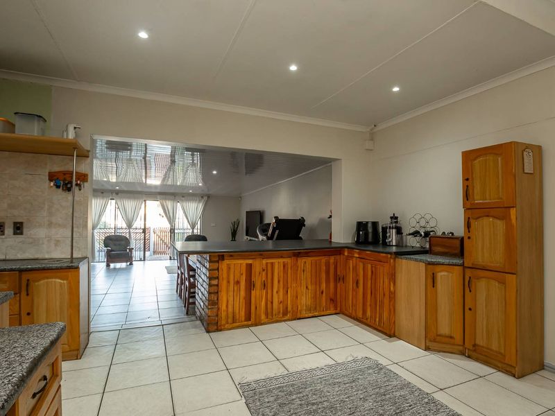 Solid Family Home - Photo 6