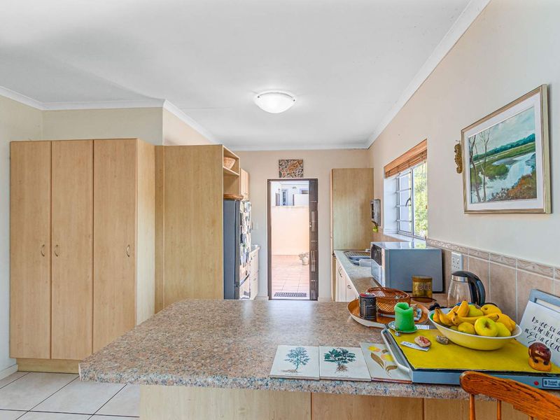 Neat and well maintained this lovely simplex is an absolute “Must view” - Photo 10