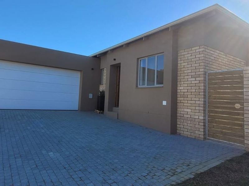 3 Bedroom House For Sale Mooikloof Country Estate - Photo 2