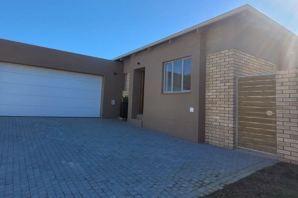 3 Bedroom House For Sale Mooikloof Country Estate - Photo 2