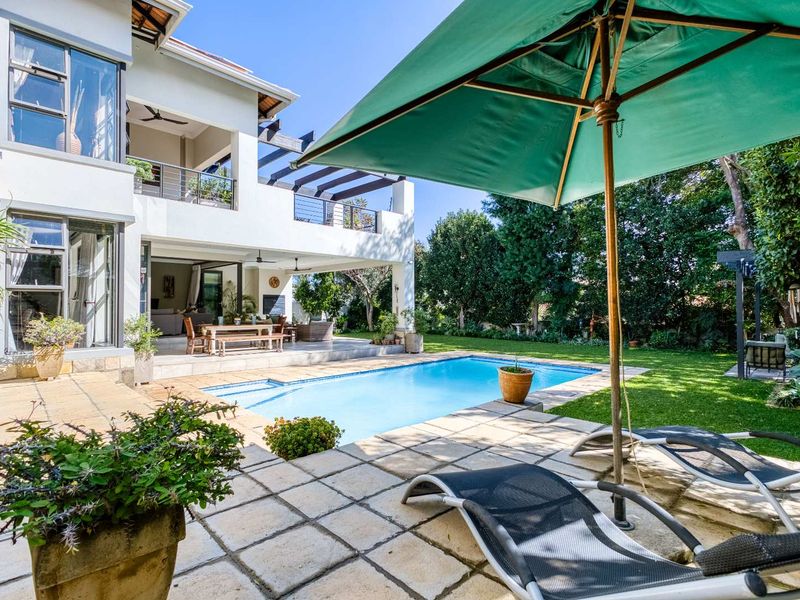 STUNNING 5 BEDROOM HOME FOR SALE IN FOURWAYS GARDENS RESIDENTIAL ESTATE - Photo 3