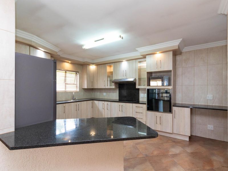 Secure, Spacious & Designed for Effortless Family Living - Photo 7