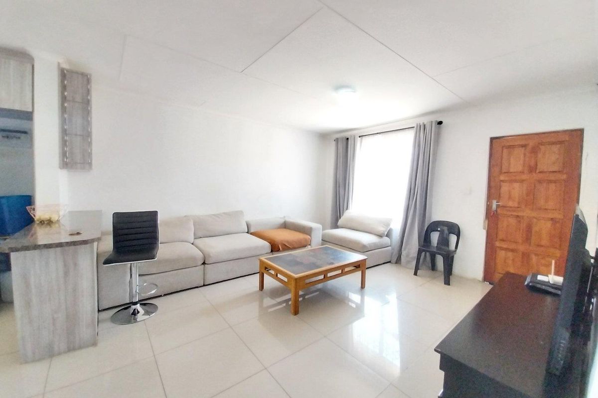 Family Home 3 Bedroom, 2 Bathroom House in Tirong Kya Sands For Rental - Photo 2