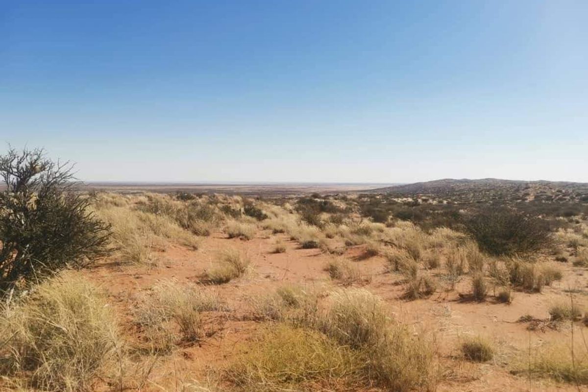 BEAUTIFUL FARM FOR SALE   -  AROAB / KEETMANSHOOP DISTRICT - Photo 3