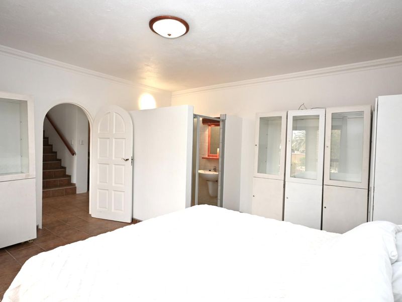 Spacious Family Home To Rent - 1 June 2026 - Photo 5