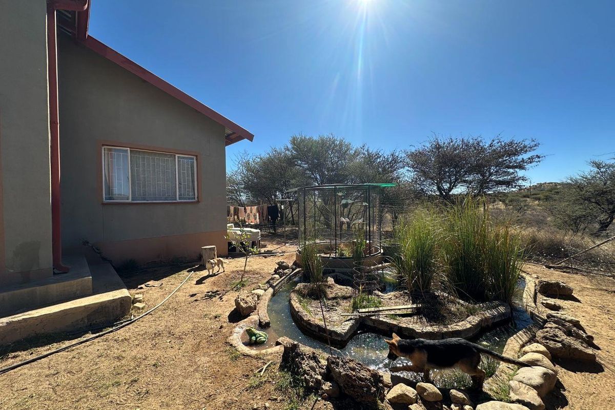 3 Bedroom House For Sale in Brakwater - Photo 2