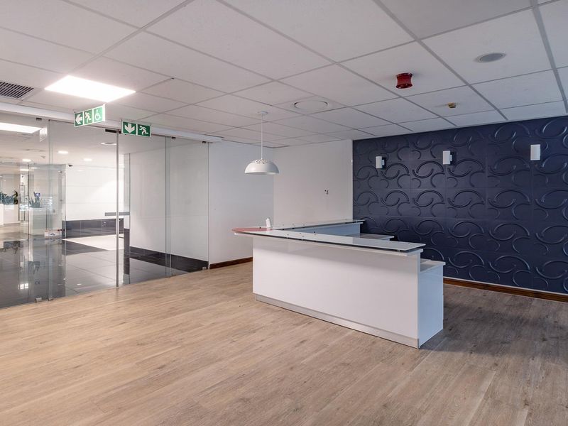 AAA-Grade 4-Star Green Star Office Space To Let - Photo 3