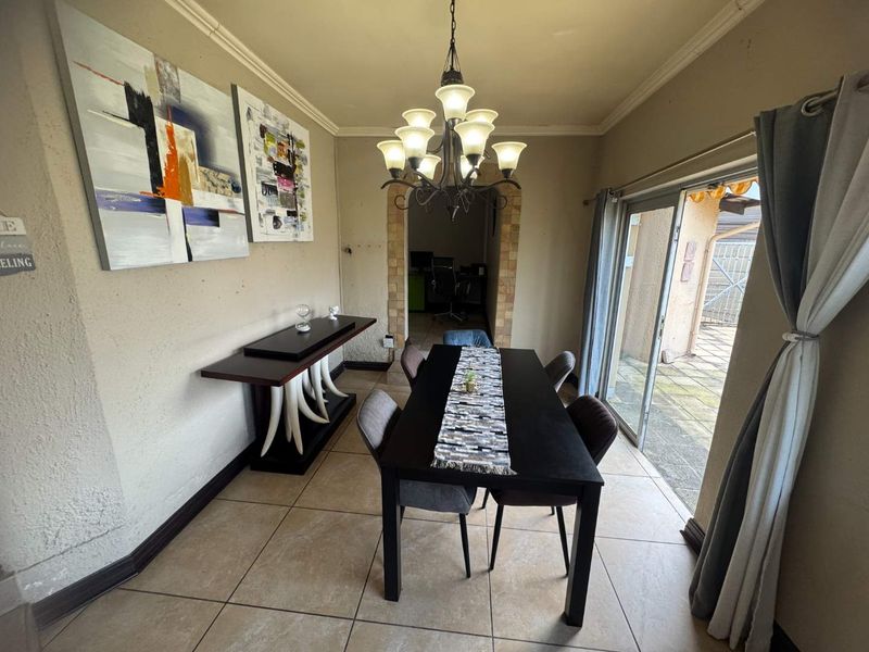 Family home for sale in Brackendowns - Photo 6