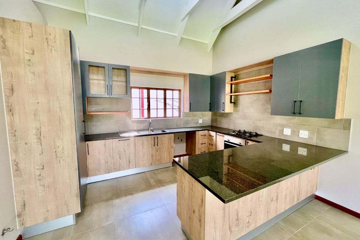 Modern Meets Farmstyle in a Wildlife Estate – Gym, Pool, Squash & More! - 2 and 3 Bedrooms! - Photo 3