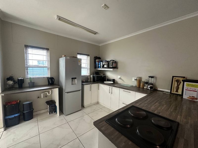 3 Bedroom Townhouse for Sale, Kramersdorf, Swakopmund - Photo 4