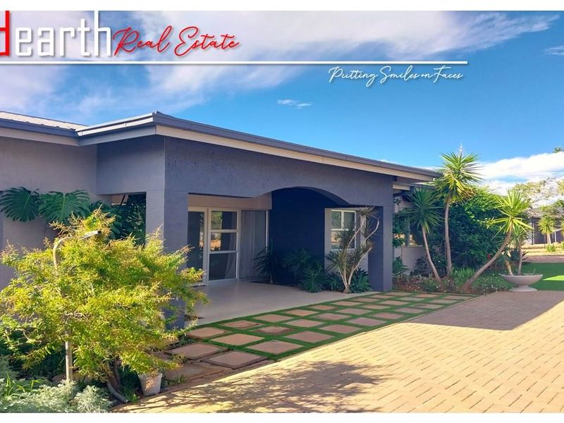 “Luxury Living • Unmatched Views • Timeless Comfort” - Photo 2