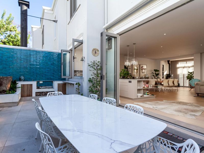 Stylish Furnished Triplex in Upper Kenilworth - Photo 4