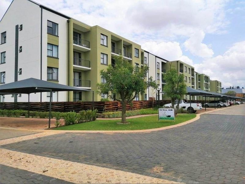 Modern Living at it's Best- 2-Bedroom Simplex in Greencreek Lifestyle Estate- R9 750PM - Photo 6