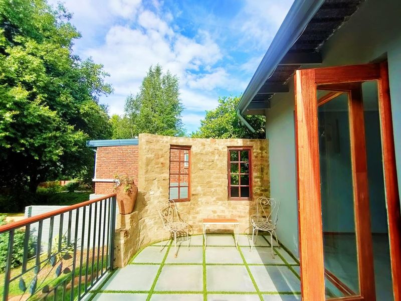 IDYLLIC NEWLY RENOVATED FAMILY VILLA - Photo 4