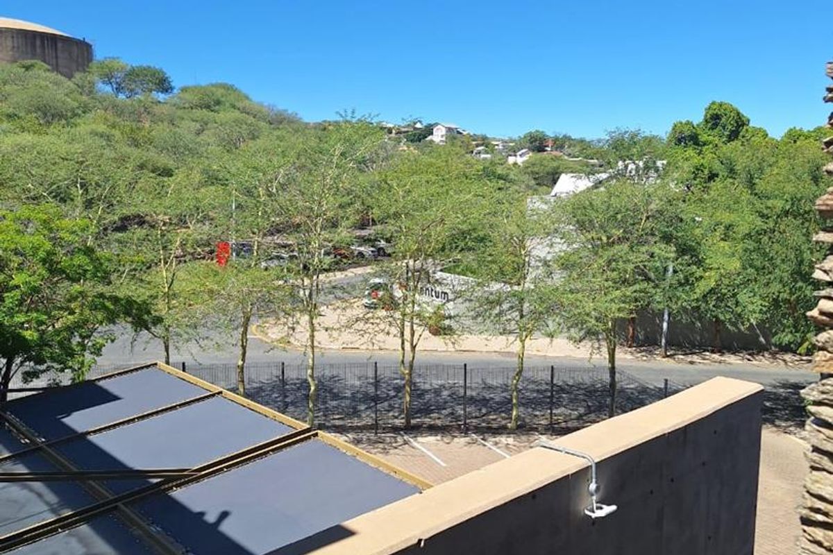 TO LET - Office in Windhoek Central - Photo 3