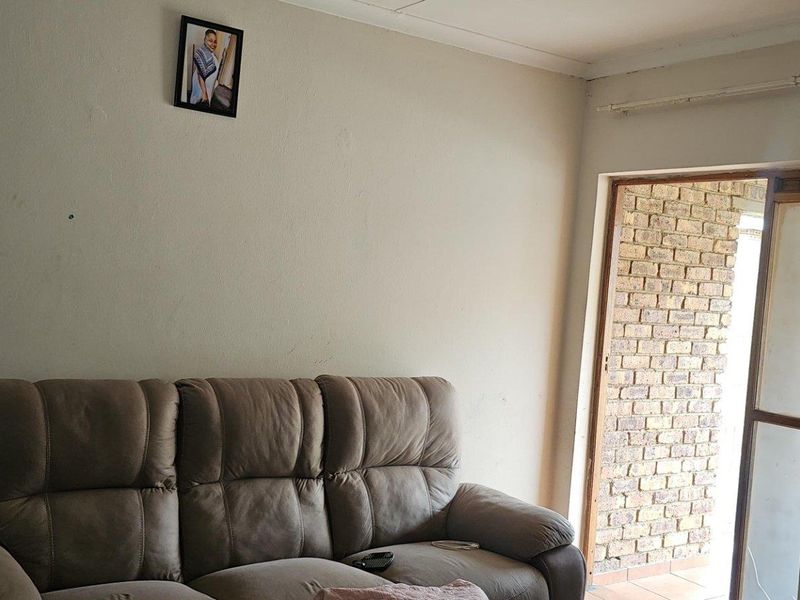 2 bedroom house for sale in Brits Central - Photo 6