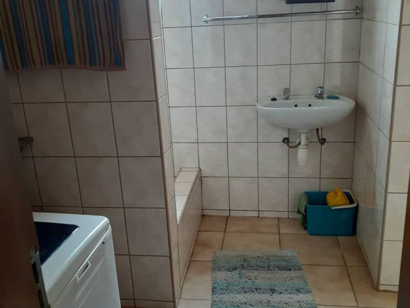 BUSINESS OPPORTUNITY WITH FLATLET FOR SALE IN HENTIES BAY – NAMIBIA - Photo 10