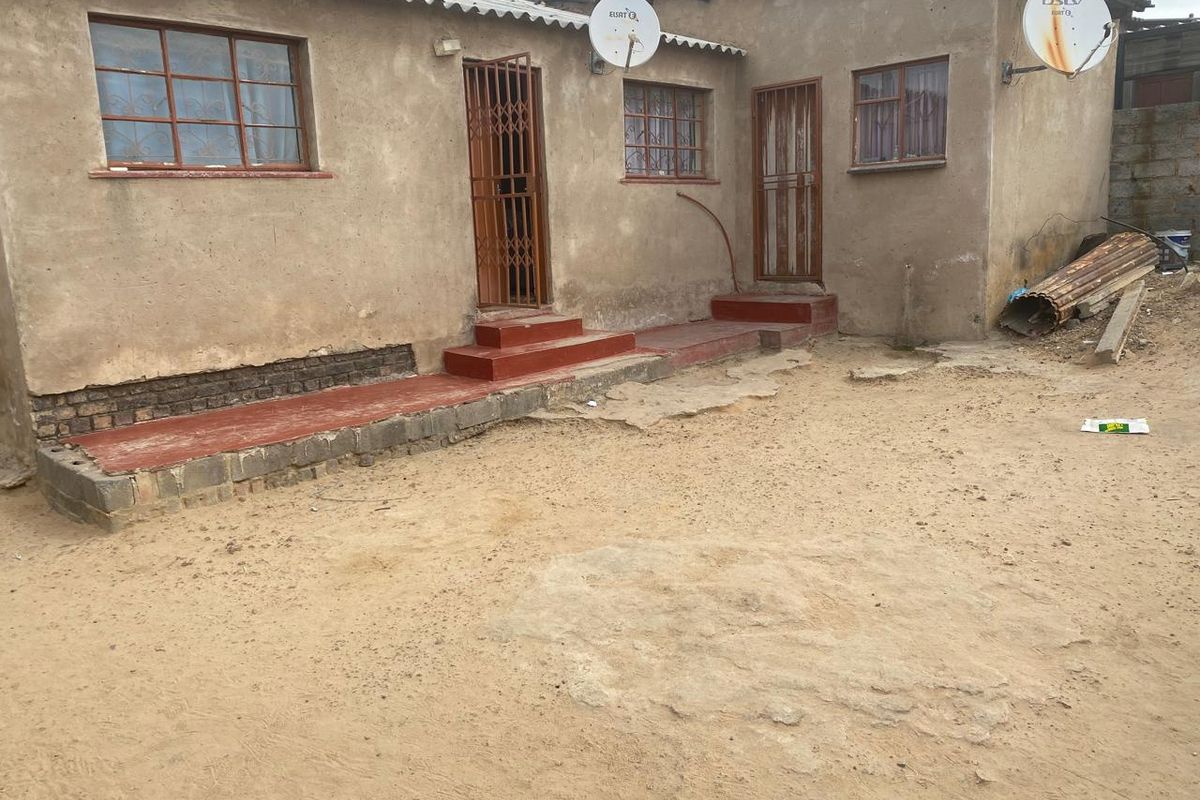 House in Umfuyaneng Tembisa - Photo 3