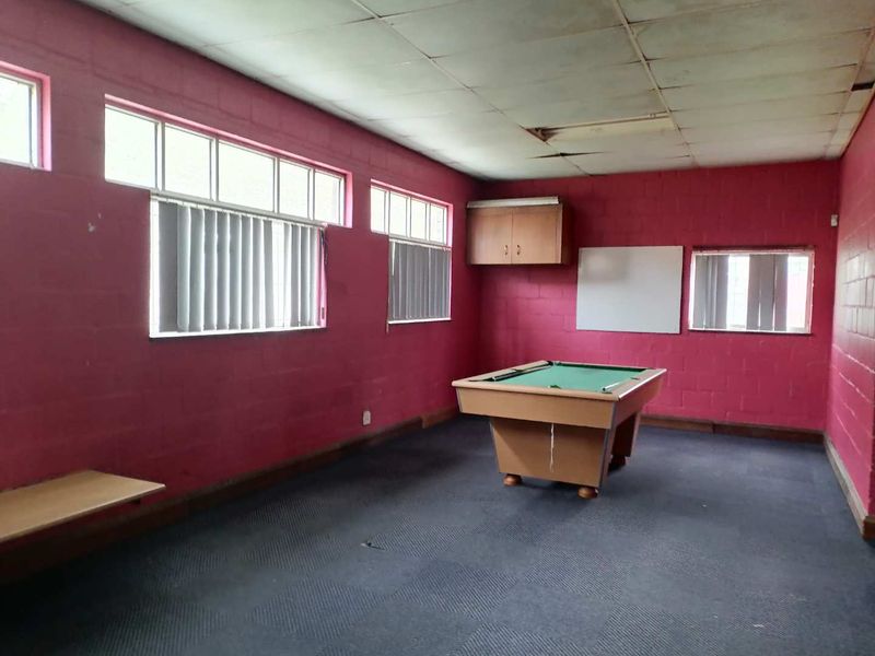 Bettys Bay-5 Bedroom Double Storey - Photo 8