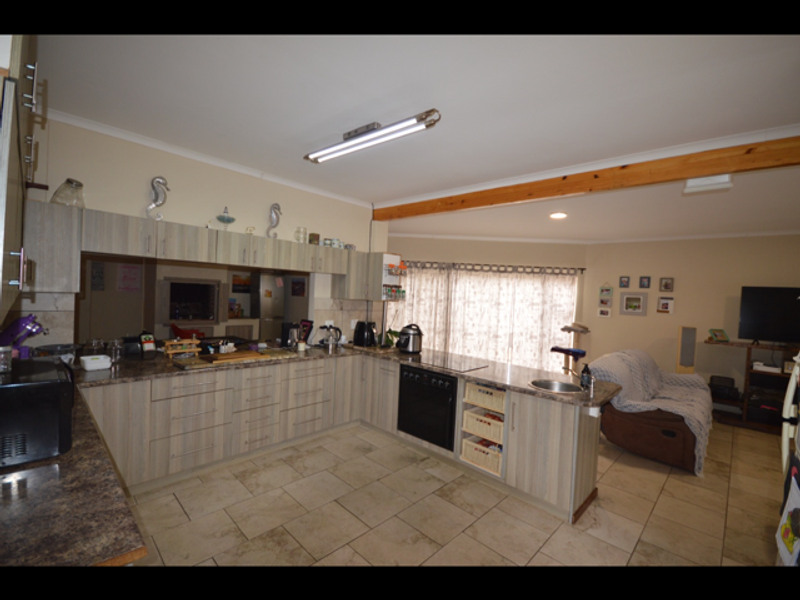 FREESTANDING HOME FOR SALE - HENTIESBAAI - Photo 5