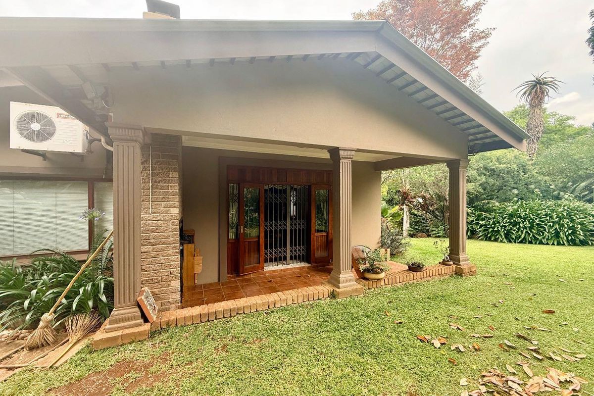 Immaculate 3 bedroom for sale in Vryheid - Photo 4