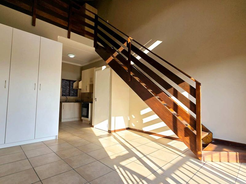Loft Apartment in a Secure Complex - Photo 1