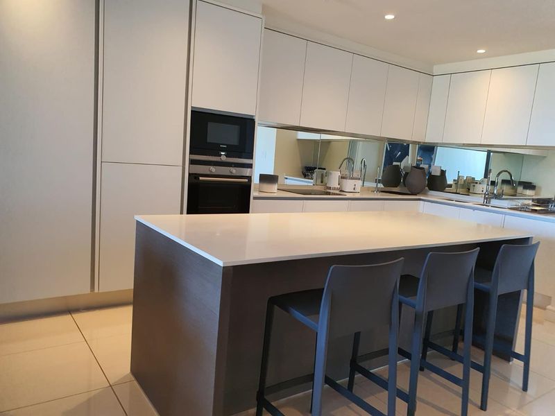 Fully Furnished 2-Bedroom En Suite Home with Beautiful Golf Course Views - Photo 8
