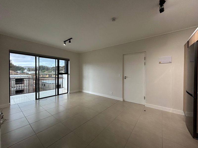 Modern 1 Bedroom Apartment in De Aan-Zicht Estate, Richwood - Photo 10