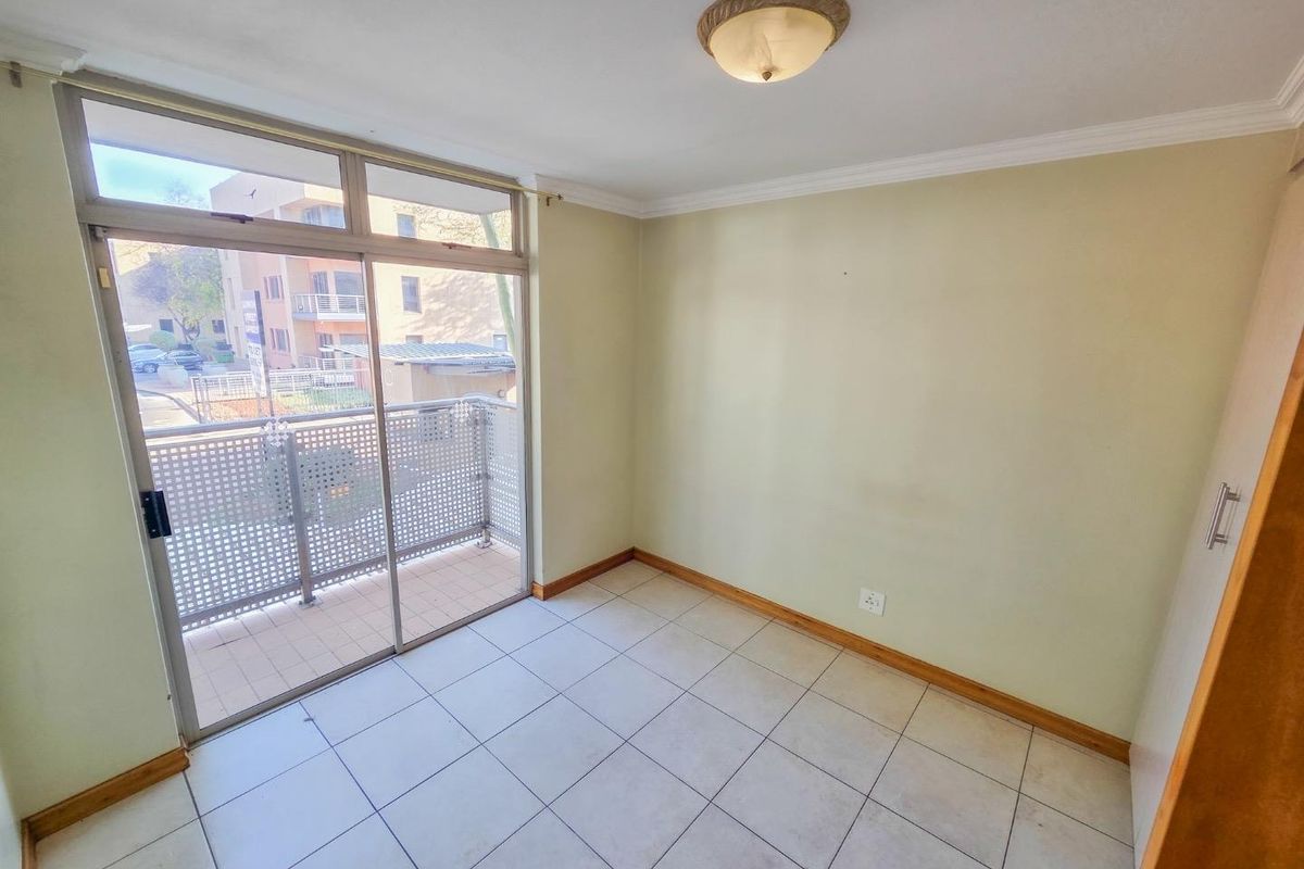 2 Bedroom Apartment Available in Hillcrest - Photo 4