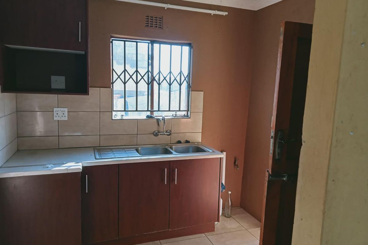 3 Bedroom house for sale - Photo 5