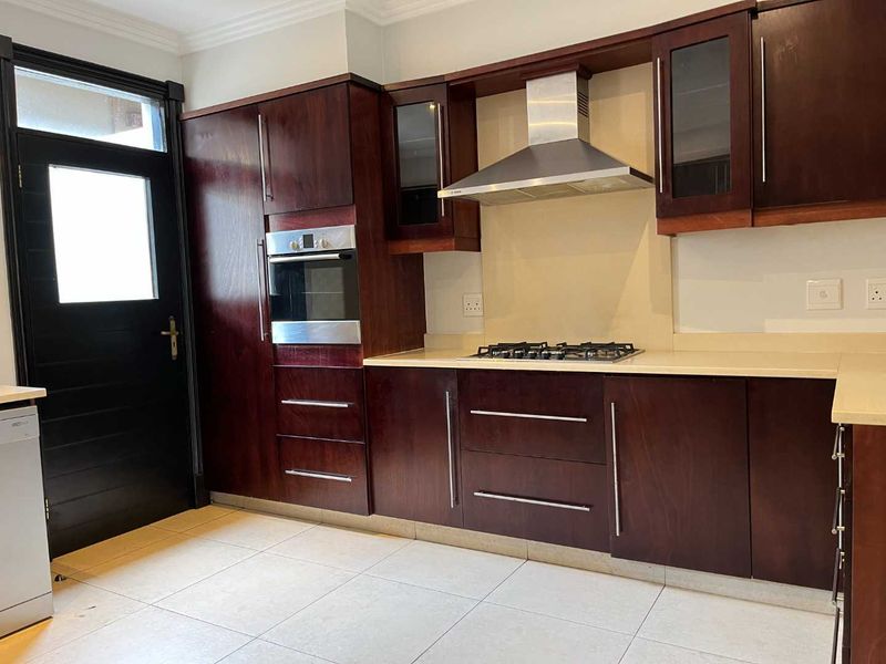 Exceptional investment opportunity in Zimbali, with strong potential for holiday rentals due to their prime location and luxurious amenities. - Photo 5