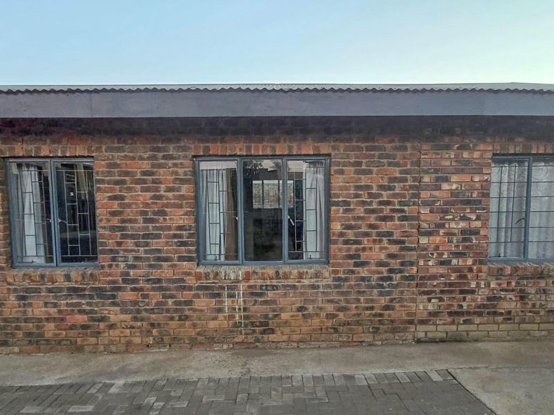 1-Bedroom Apartment to Rent | Hoedspruit Town Centre - Photo 1