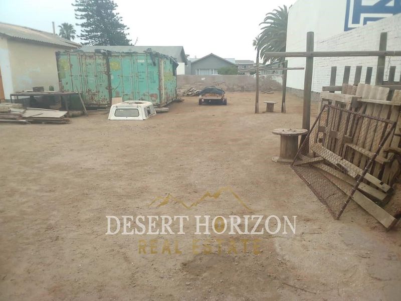 WALVIS BAY CENTRAL | HOUSE WITH POTENTIAL FOR SALE - Photo 3