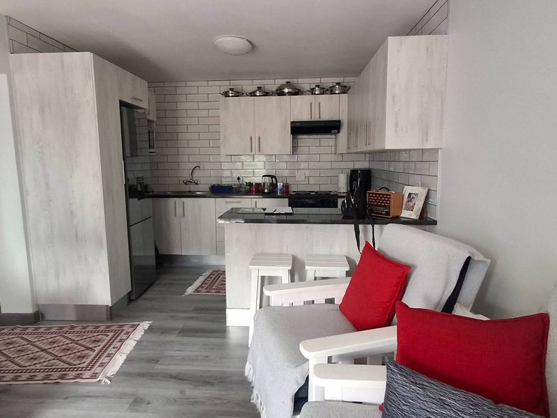 Charming 2-Bed Home in Secure Kalahari Villas - Photo 3