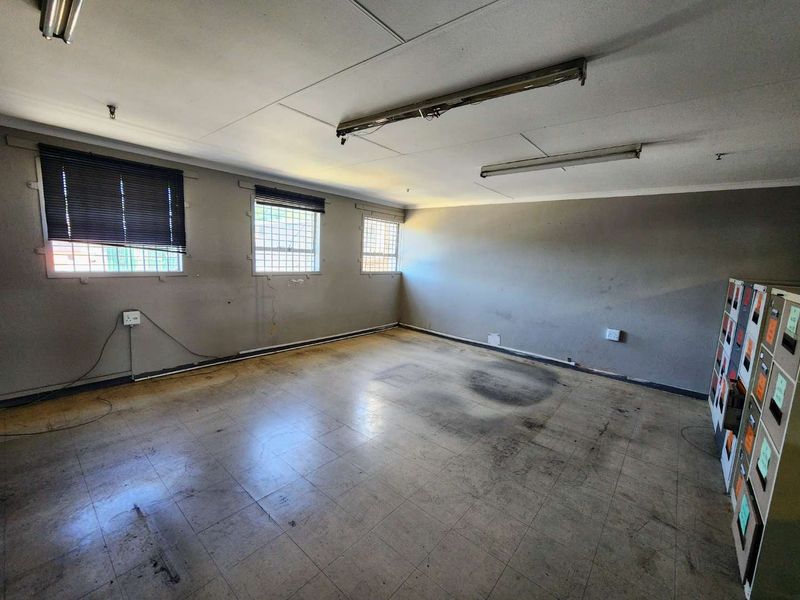 High Exposure Automotive & Retail Power Site on Steve Biko Road – 5,500m2 Mixed Use Facility - Photo 10
