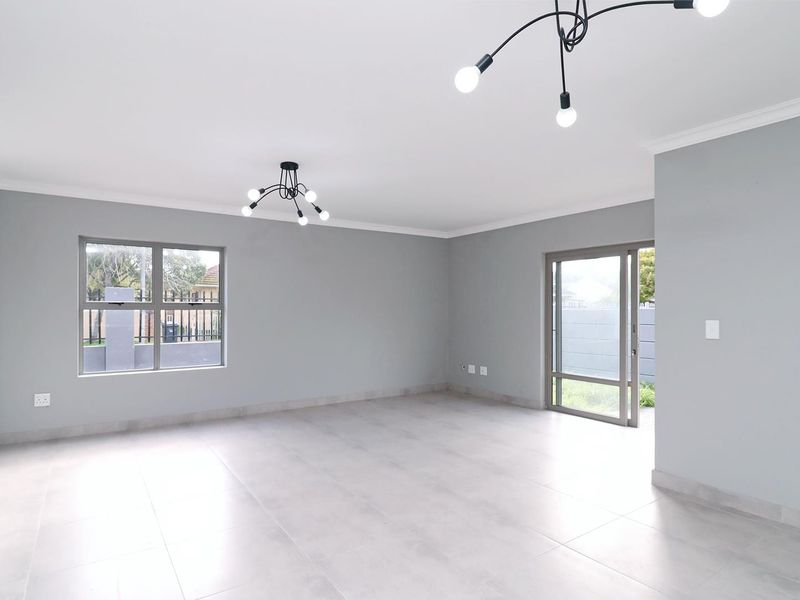 Modern Home In Soneike - Photo 6