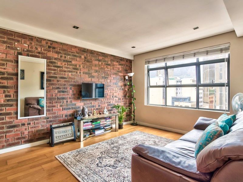 Stylish 1-Bedroom Apartment with Table Mountain Views, Parking & Storeroom — Airbnb Friendly - Photo 2