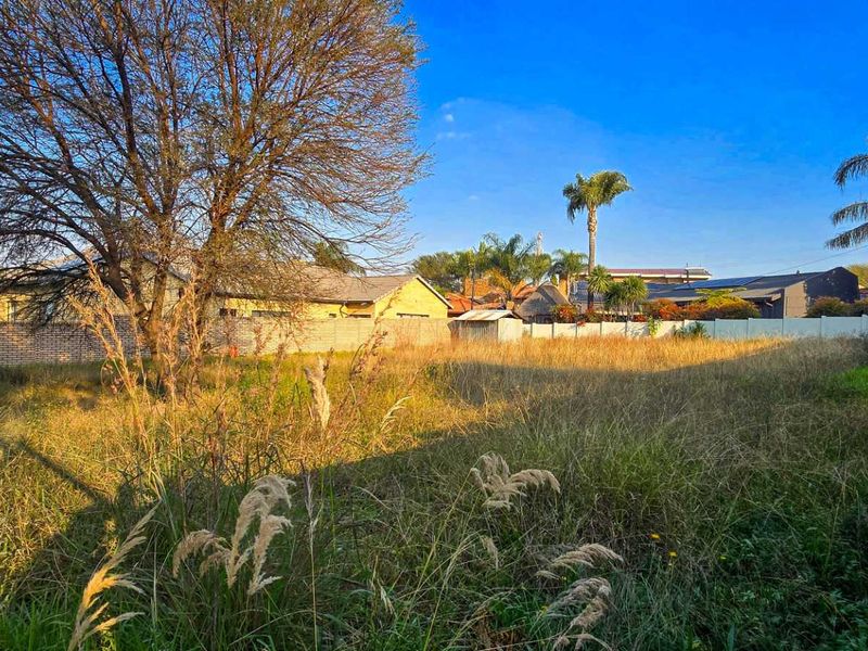 Ready to Build: Rare Dual-Dwelling Stand in Prestigious Pretoria East Suburb - Photo 4