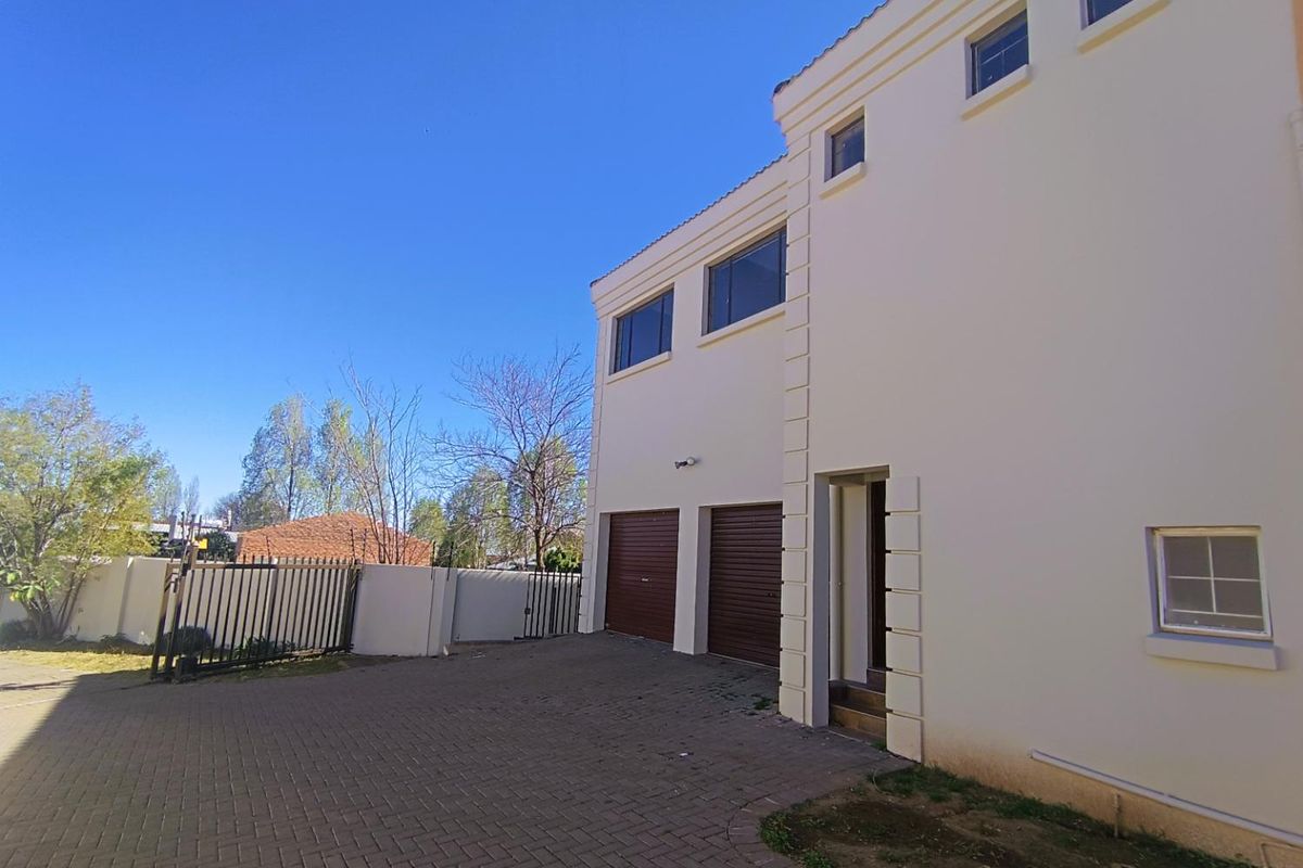 Modern Comfort Meets Smart Investment - Photo 2