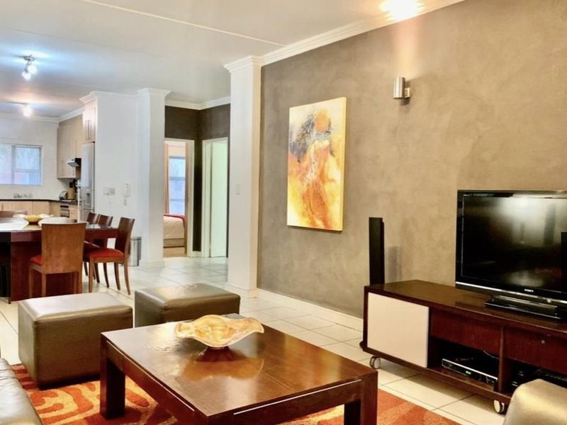 SPACIOUS  EXECUTIVE 2 BED 2 BATH FULLY FURNISHED TOWNHOUSE MORNINGSIDE - Photo 5