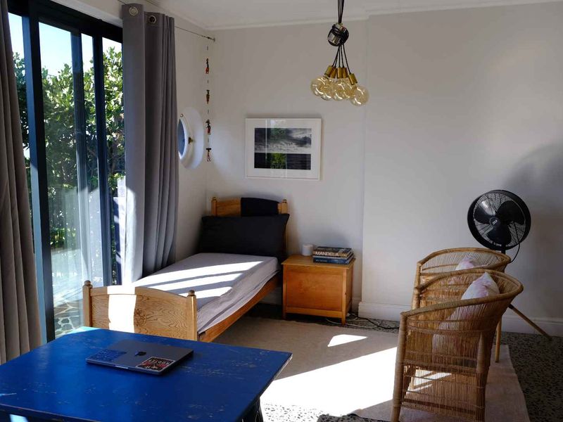 North Facing Fully Furnished Studio Apartment on Fish Hoek Mountain - Photo 7