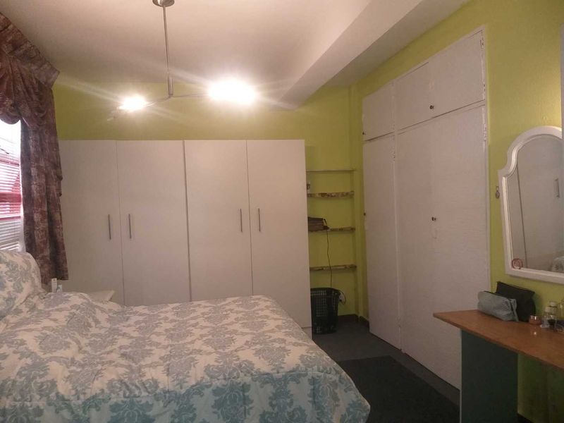 **Charming 1-Bedroom Ground Floor Apartment in a Premier Complex For Sale! - Photo 9