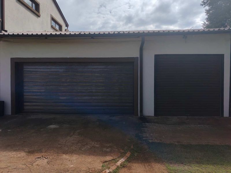 BEAUTIFUL DUAL HOMES ON A LARGE STAND FOR A BIG FAMILY - Photo 7