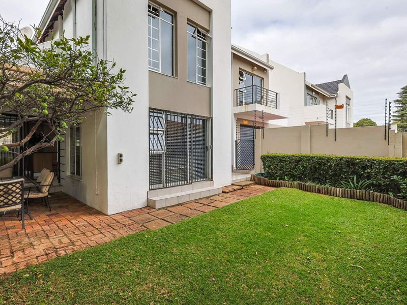 Exclusive 3BR Gem in Quiet Colby Enclave - Photo 4