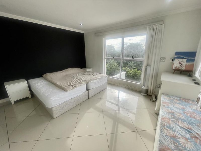 Hendra - Spacious Family Townhouse to Rent in Secure Kindlewood Estate - Photo 9