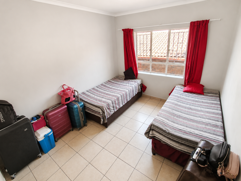 2 bedroom apartment - Photo 8